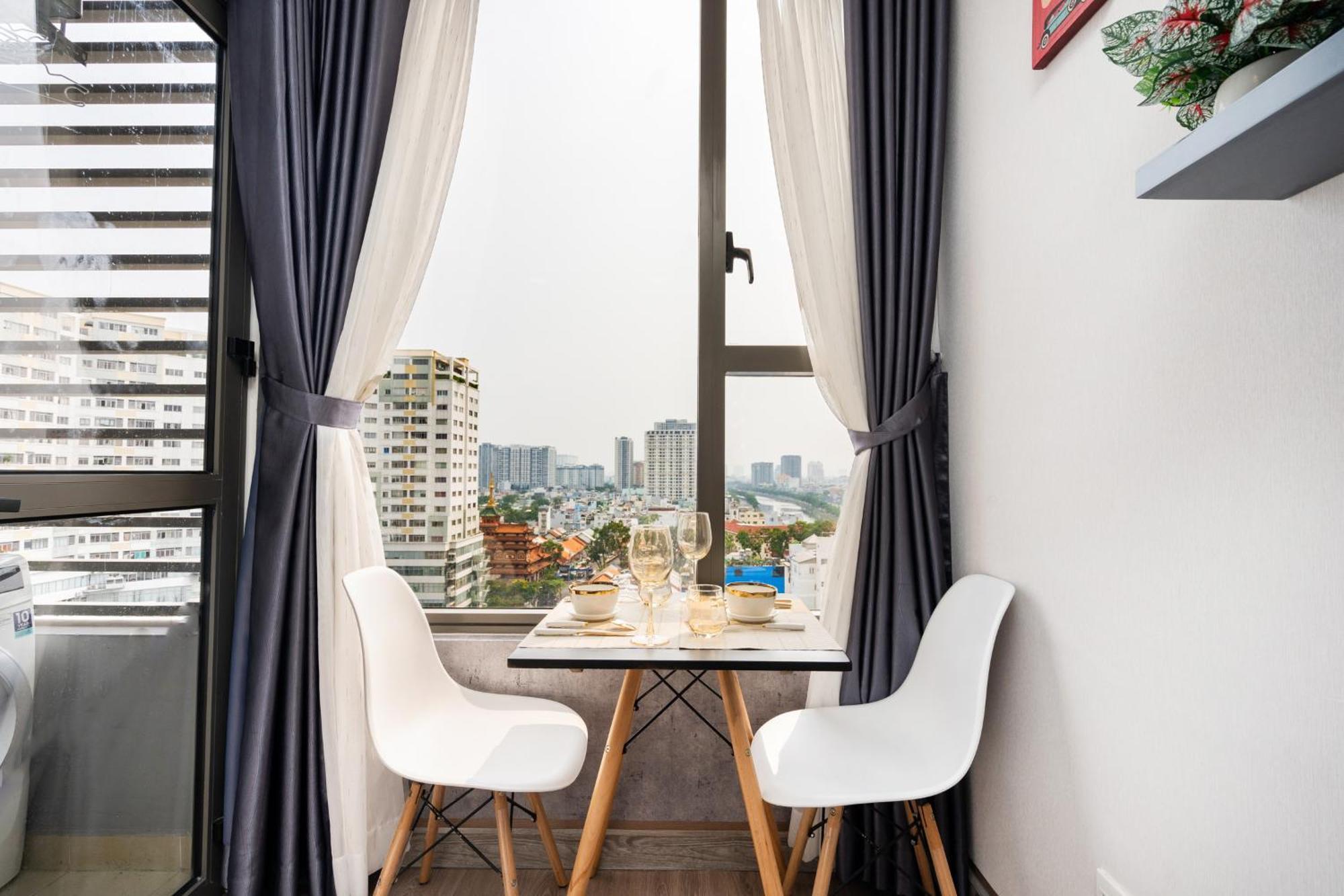 Aloha Saigon Apartment - Rivergate Residence Хошимин Экстерьер фото